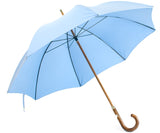 Klassischer hellblauer Regenschirm