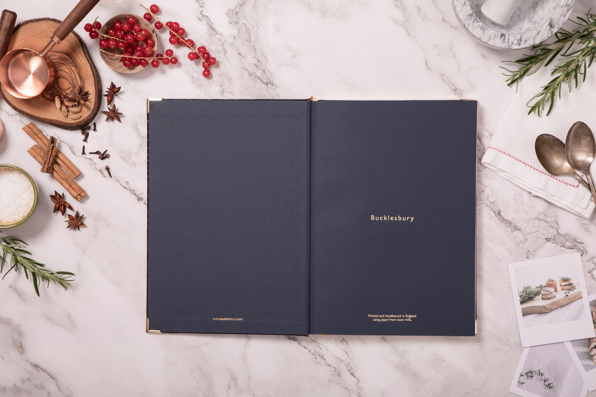 Livre de recettes Héritage en Croco Bleu Foncé